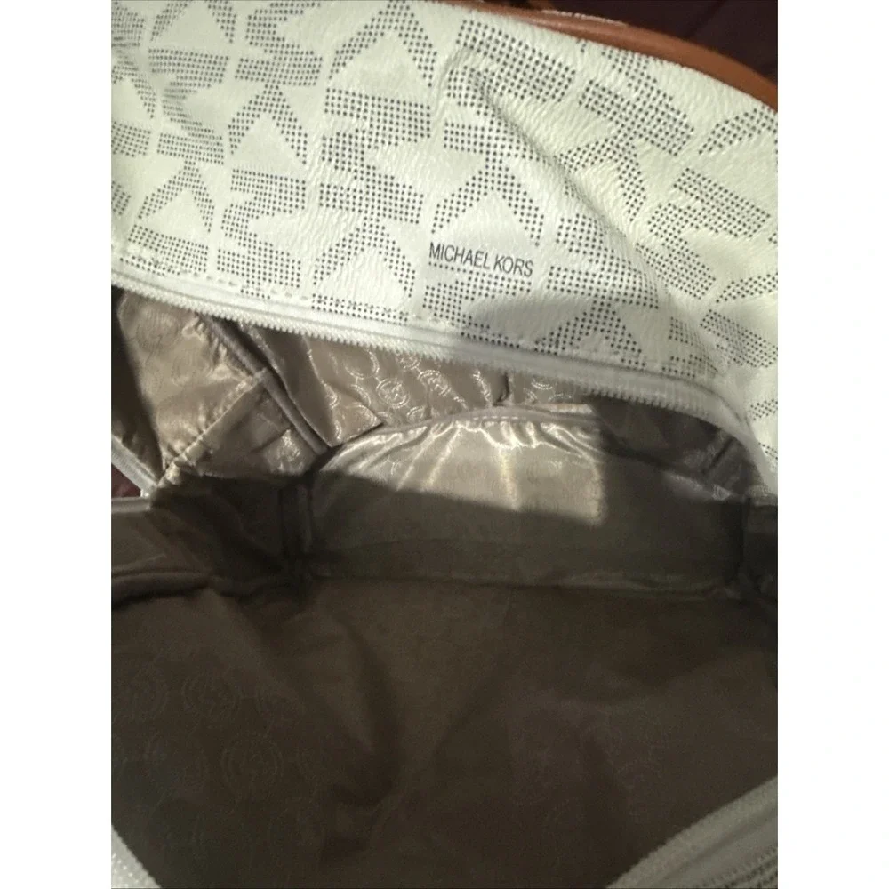 Michael Kors Logo Beige Brown Backpack Zipper Accent Inner Outer Pockets‎ Women